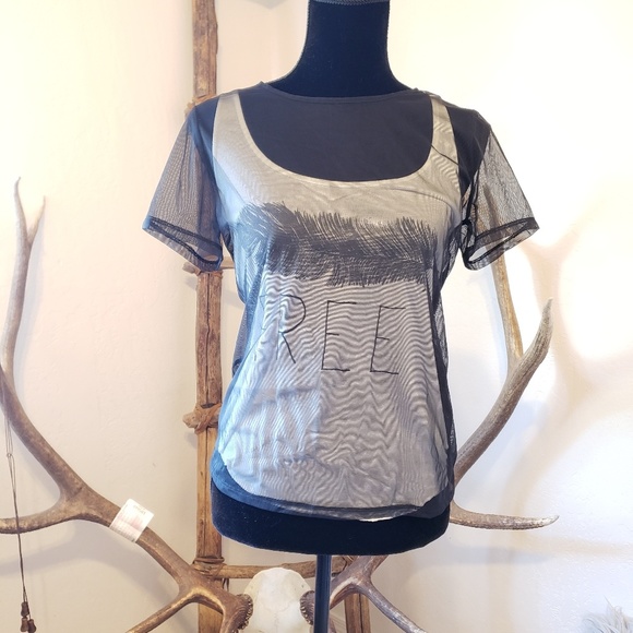 5/$25 🌵Victoria's Secret Sheer Top 🌵- {Size XS} - Picture 2 of 3